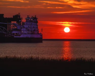 Stunning sunrise over water caught